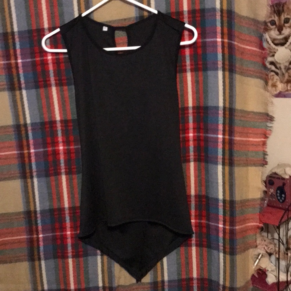 NWOT Black Sleeveless